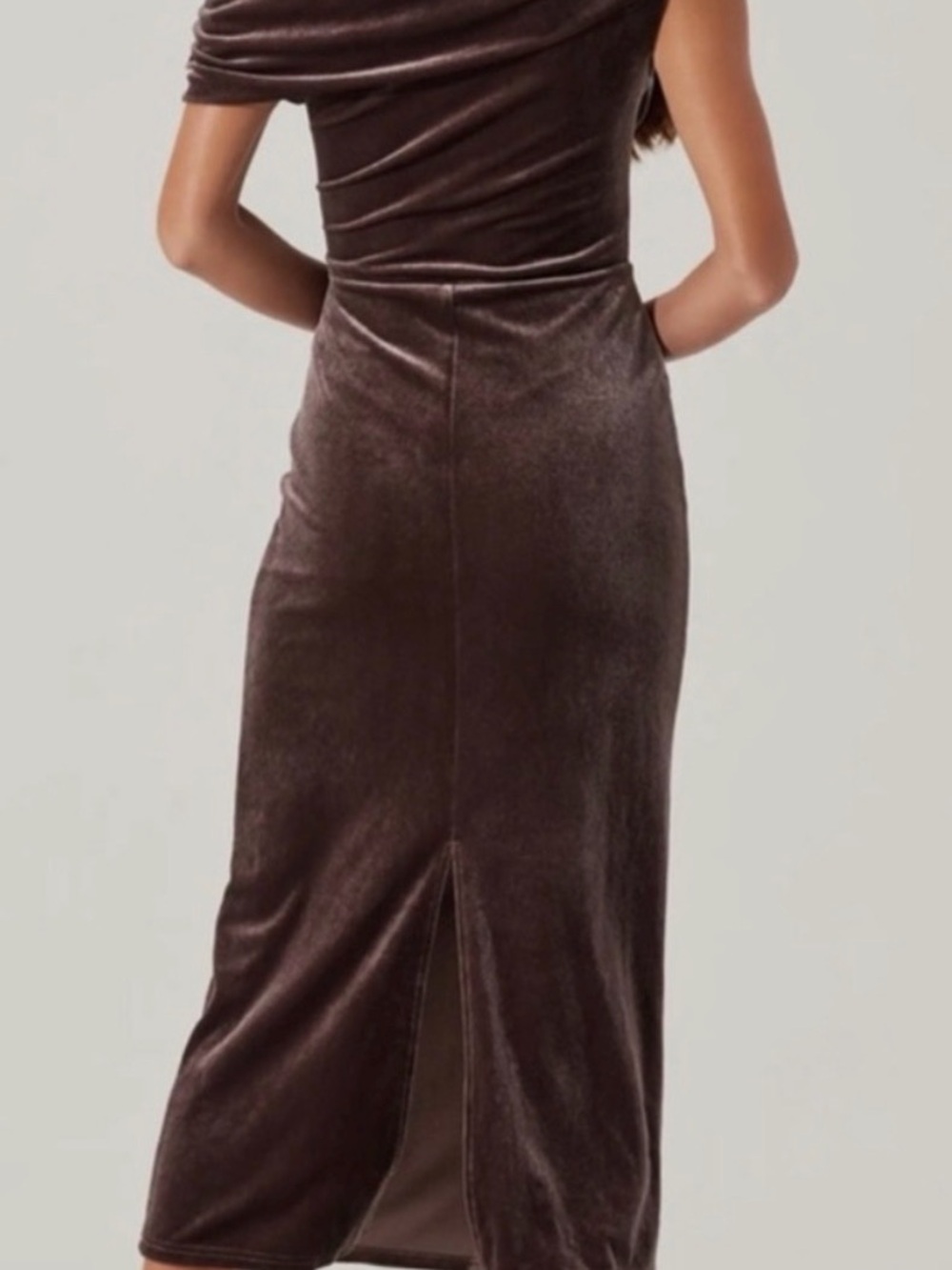 Astr The Label One-Shoulder Velvet Midi Dress wedding guest - Picture 2 of 4